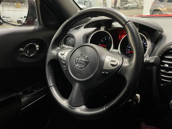 Nissan Juke I с пробегом 2014 года, цена 980 000 рублей, 122100 км, внедорожник, Автокод Объявления