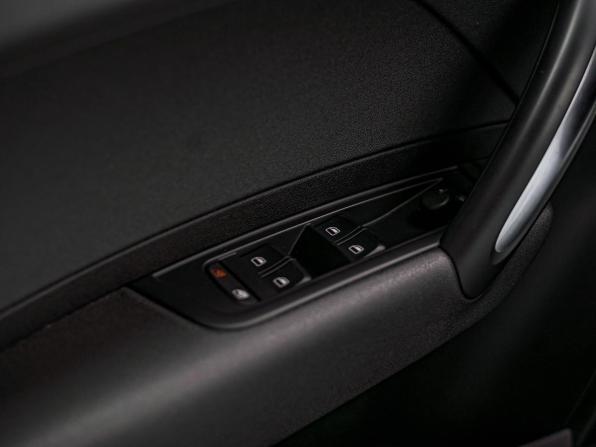 Audi A1 I (8X) с пробегом 2012 года, цена 990 000 рублей, 132634 км, хэтчбек, Автокод Объявления