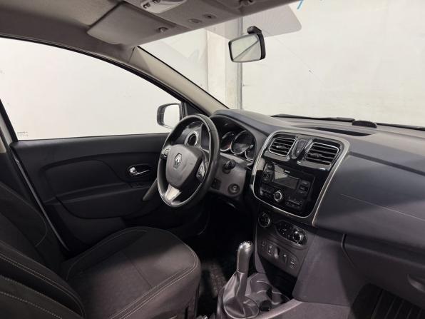 Renault Sandero II с пробегом 2017 года, цена 749 800 рублей, 114000 км, хэтчбек, Автокод Объявления