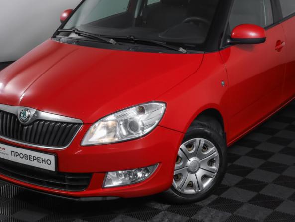 Skoda Fabia II Рестайлинг с пробегом 2011 года, цена 741 000 рублей, 140000 км, хэтчбек, Автокод Объявления