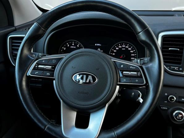 Kia Sportage IV Рестайлинг с пробегом 2021 года, цена 2 598 500 рублей, 54624 км, внедорожник, Автокод Объявления