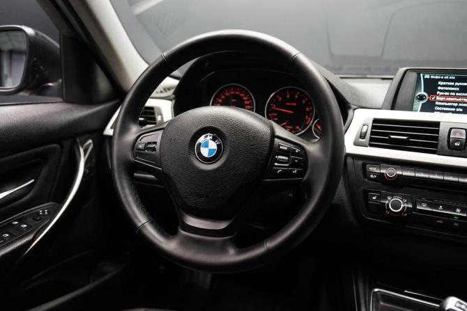 BMW 3 серии VI (F3x) с пробегом 2013 года, цена 1 715 000 рублей, 193000 км, седан, Автокод Объявления
