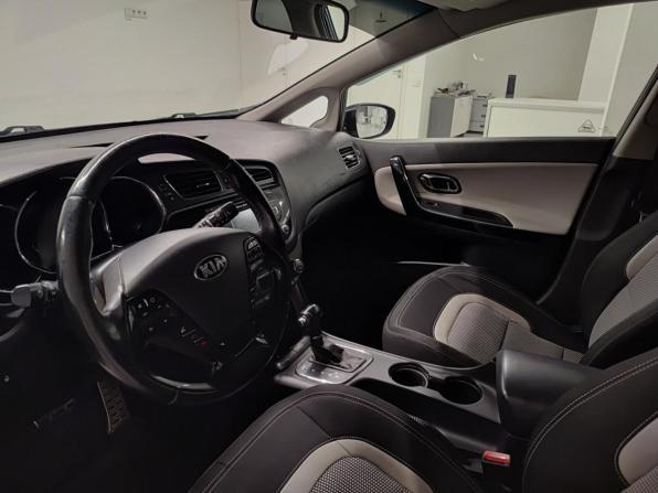 Kia Ceed II с пробегом 2014 года, цена 979 000 рублей, 292950 км, универсал, Автокод Объявления
