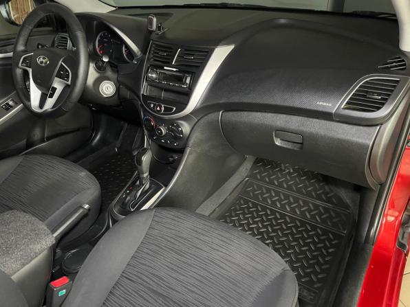 Hyundai Solaris I Рестайлинг с пробегом 2014 года, цена 1 100 000 рублей, 159157 км, седан, Автокод Объявления
