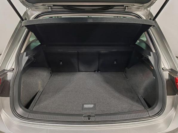 Volkswagen Tiguan II с пробегом 2017 года, цена 2 229 000 рублей, 123455 км, внедорожник, Автокод Объявления