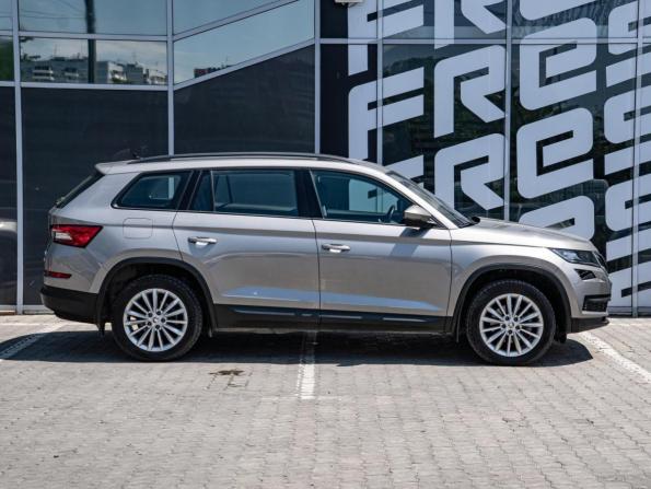 Skoda Kodiaq I с пробегом 2018 года, цена 3 350 000 рублей, 75254 км, внедорожник, Автокод Объявления