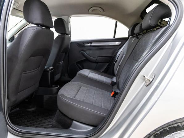 Volkswagen Polo VI с пробегом 2021 года, цена 1 490 000 рублей, 76198 км, лифтбек, Автокод Объявления
