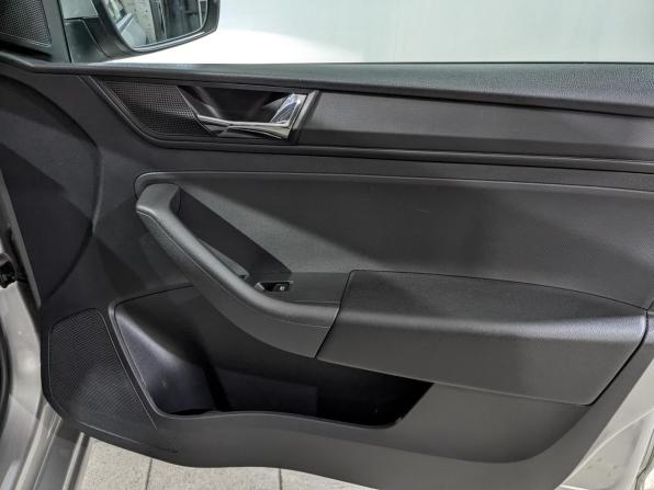 Skoda Rapid II с пробегом 2021 года, цена 1 555 000 рублей, 72188 км, лифтбек, Автокод Объявления