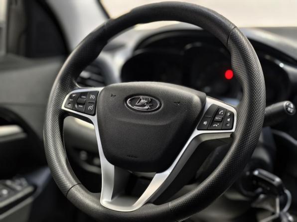Lada (ВАЗ) Vesta I с пробегом 2018 года, цена 890 900 рублей, 102754 км, седан, Автокод Объявления
