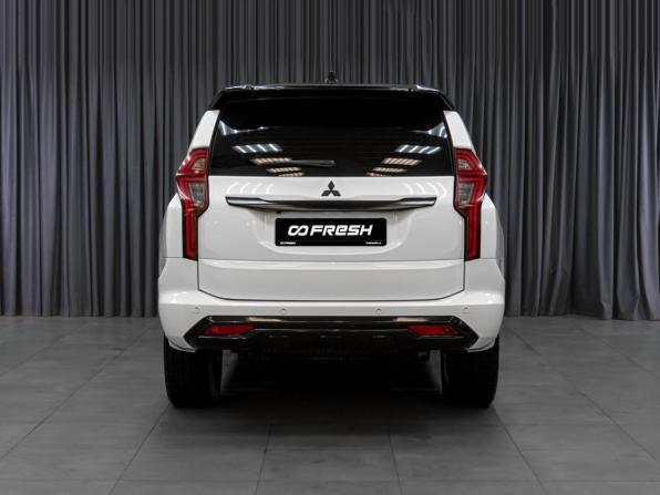 Mitsubishi Montero Sport III Рестайлинг с пробегом 2022 года, цена 4 249 000 рублей, 53972 км, внедорожник, Автокод Объявления