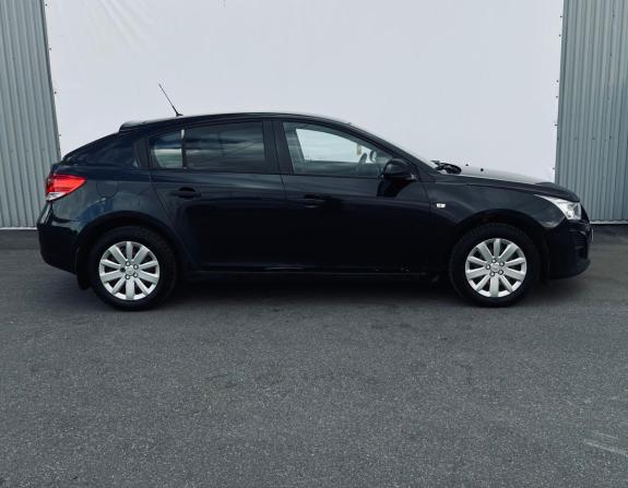 Chevrolet Cruze I Рестайлинг с пробегом 2013 года, цена 570 000 рублей, 243000 км, хэтчбек, Автокод Объявления