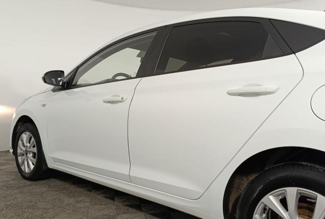 Hyundai Solaris II Рестайлинг с пробегом 2020 года, цена 1 640 000 рублей, 80000 км, седан, Автокод Объявления
