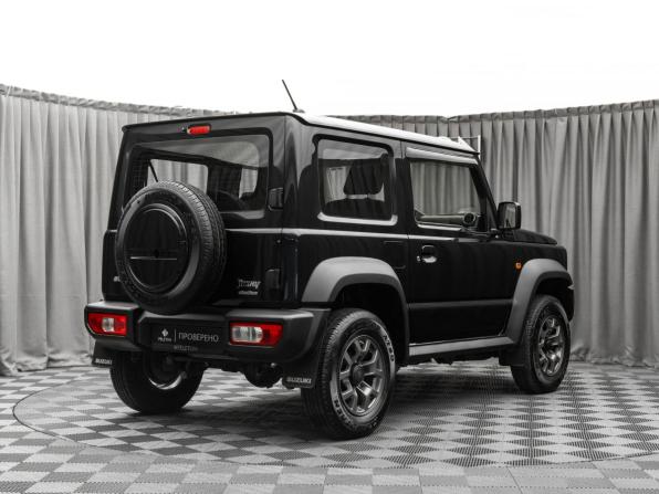Suzuki Jimny IV с пробегом 2021 года, цена 3 580 000 рублей, 4476 км, внедорожник, Автокод Объявления