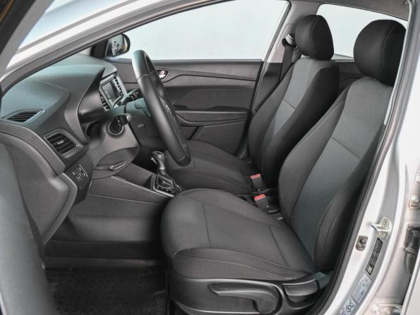 Hyundai Solaris II с пробегом 2019 года, цена 1 349 030 рублей, 171093 км, седан, Автокод Объявления