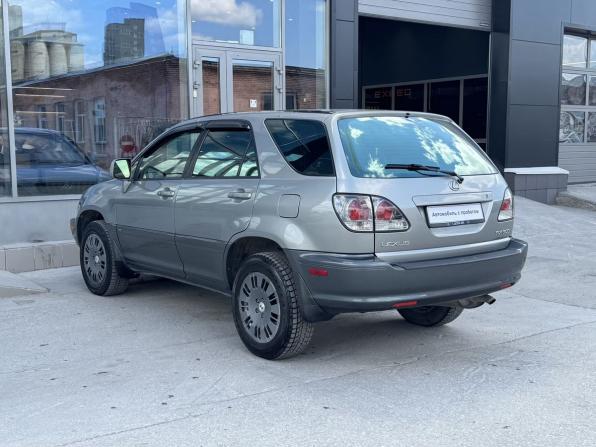 Lexus RX I с пробегом 2001 года, цена 830 000 рублей, 219054 км, внедорожник, Автокод Объявления