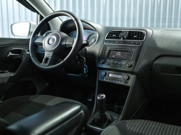 Volkswagen Polo V с пробегом 2011 года, цена 649 000 рублей, 145401 км, седан, Автокод Объявления