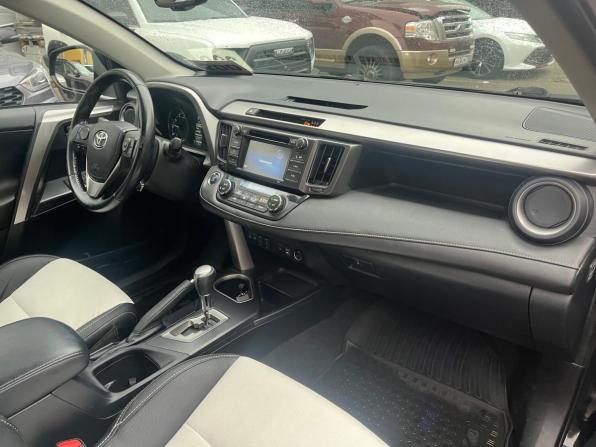 Toyota RAV4 IV (XA40) Рестайлинг с пробегом 2017 года, цена 2 299 000 рублей, 104250 км, внедорожник, Автокод Объявления