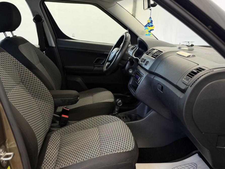 Skoda Roomster I Рестайлинг Псков  - изображение 11