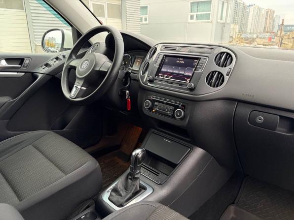 Volkswagen Tiguan I Рестайлинг с пробегом 2012 года, цена 1 075 000 рублей, 252714 км, внедорожник, Автокод Объявления
