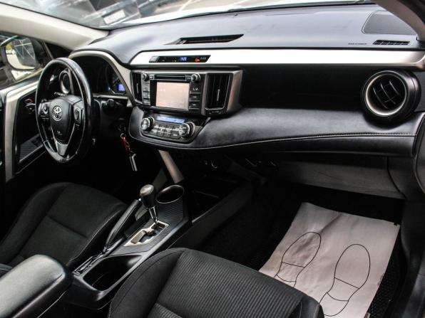 Toyota RAV4 IV (XA40) с пробегом 2013 года, цена 1 550 000 рублей, 176834 км, внедорожник, Автокод Объявления