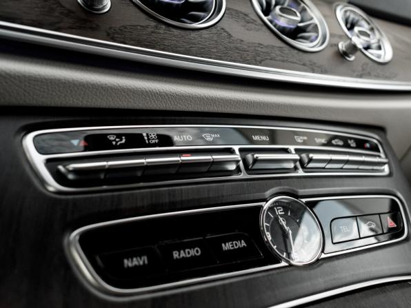 Mercedes-Benz E-Класс V (W213 S213 C238) с пробегом 2017 года, цена 2 930 000 рублей, 166604 км, седан, Автокод Объявления
