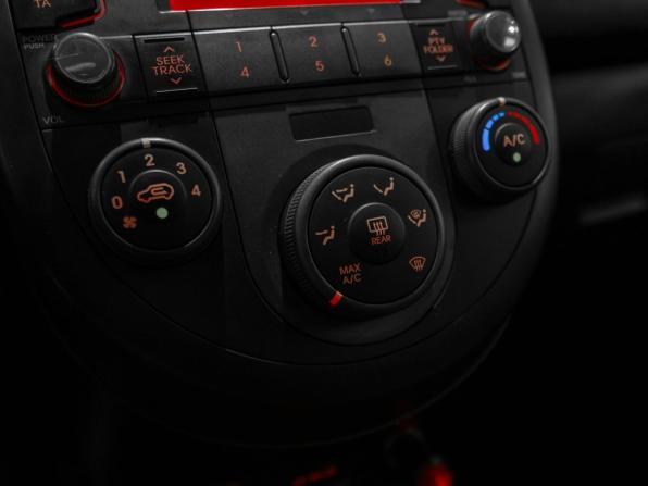 Kia Soul I с пробегом 2010 года, цена 675 000 рублей, 302306 км, хэтчбек, Автокод Объявления