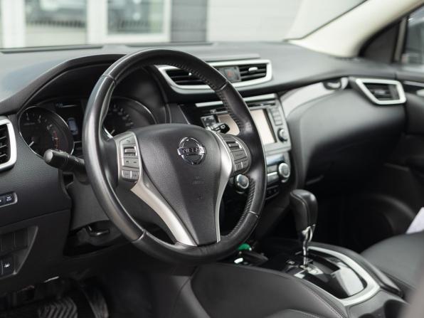 Nissan Qashqai II с пробегом 2016 года, цена 1 640 000 рублей, 143264 км, внедорожник, Автокод Объявления