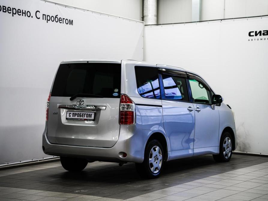 Toyota Noah II (R70) Красноярск  - изображение 5