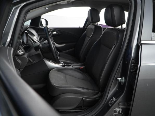 Opel Astra J с пробегом 2011 года, цена 629 050 рублей, 122748 км, хэтчбек, Автокод Объявления