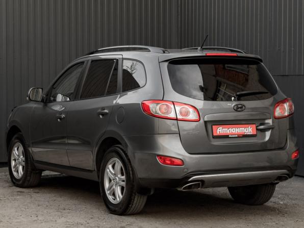 Hyundai Santa Fe II Рестайлинг с пробегом 2011 года, цена 1 335 000 рублей, 228781 км, внедорожник, Автокод Объявления