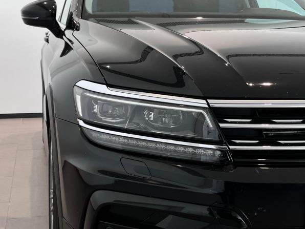 Volkswagen Tiguan II с пробегом 2018 года, цена 2 350 000 рублей, 189838 км, внедорожник, Автокод Объявления