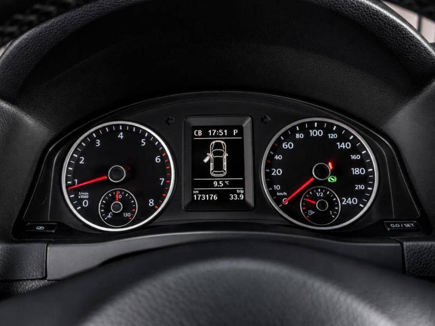 Volkswagen Tiguan I Рестайлинг Тюмень  - изображение 12