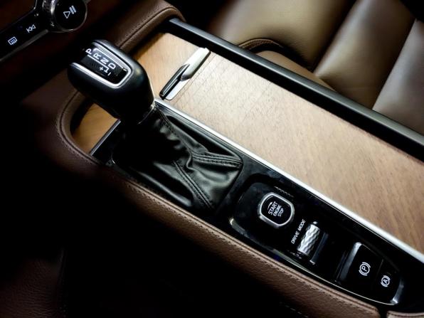 Volvo XC90 II с пробегом 2019 года, цена 4 200 000 рублей, 99389 км, внедорожник, Автокод Объявления