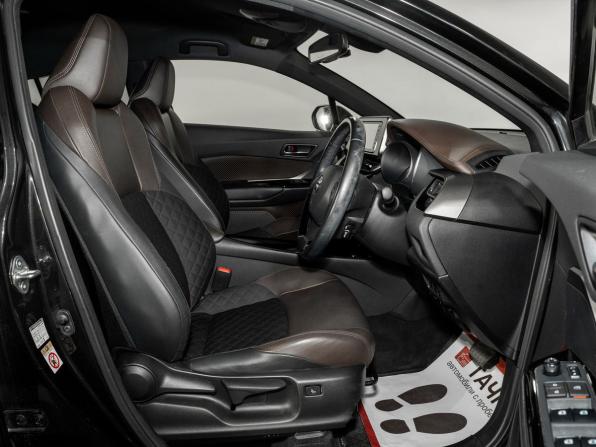 Toyota C-HR I с пробегом 2018 года, цена 1 850 000 рублей, 27773 км, внедорожник, Автокод Объявления