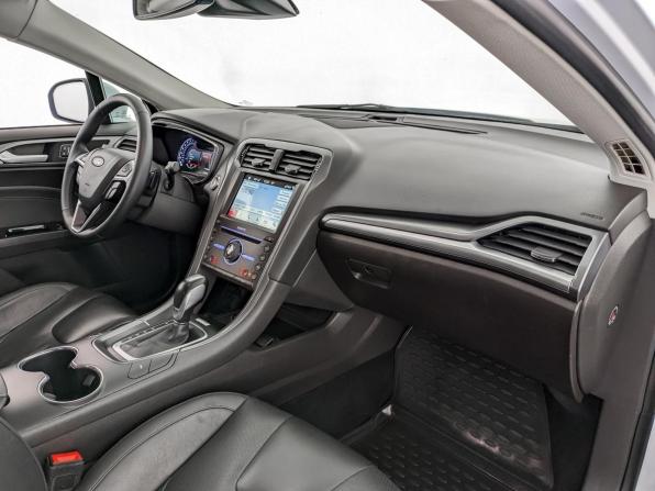 Ford Mondeo V с пробегом 2018 года, цена 1 830 000 рублей, 116815 км, седан, Автокод Объявления