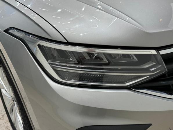 Volkswagen Tiguan II Рестайлинг с пробегом 2021 года, цена 2 399 000 рублей, 137889 км, внедорожник, Автокод Объявления