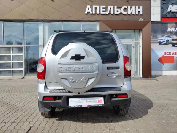 Chevrolet Niva I Рестайлинг с пробегом 2009 года, цена 415 000 рублей, 118309 км, внедорожник, Автокод Объявления