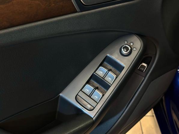 Audi A4 IV (B8) Рестайлинг с пробегом 2015 года, цена 1 293 000 рублей, 247744 км, седан, Автокод Объявления