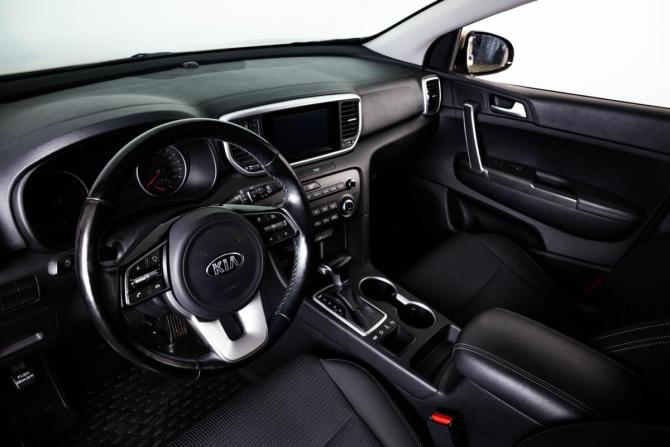Kia Sportage IV Рестайлинг с пробегом 2018 года, цена 2 159 000 рублей, 114989 км, внедорожник, Автокод Объявления