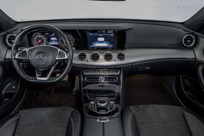 Mercedes-Benz E-Класс V (W213 S213 C238) с пробегом 2017 года, цена 3 578 000 рублей, 56960 км, седан, Автокод Объявления