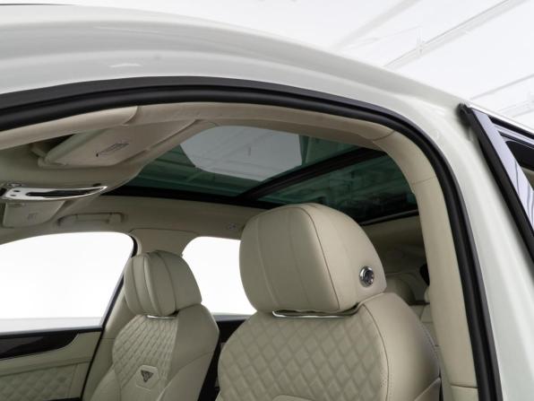 Bentley Bentayga I Рестайлинг с пробегом 2020 года, цена 23 600 000 рублей, 20424 км, внедорожник, Автокод Объявления