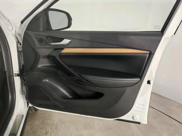 Lada (ВАЗ) Vesta I Рестайлинг (NG) с пробегом 2023 года, цена 1 299 000 рублей, 46500 км, седан, Автокод Объявления