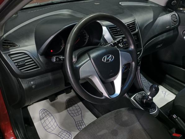 Hyundai Solaris I с пробегом 2012 года, цена 730 000 рублей, 161859 км, хэтчбек, Автокод Объявления