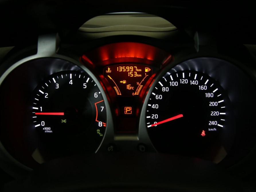 Nissan Juke I Рестайлинг Санкт-Петербург  - изображение 13