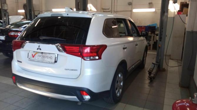 Mitsubishi Outlander III Рестайлинг 2 с пробегом 2017 года, цена 1 590 000 рублей, 151508 км, внедорожник, Автокод Объявления