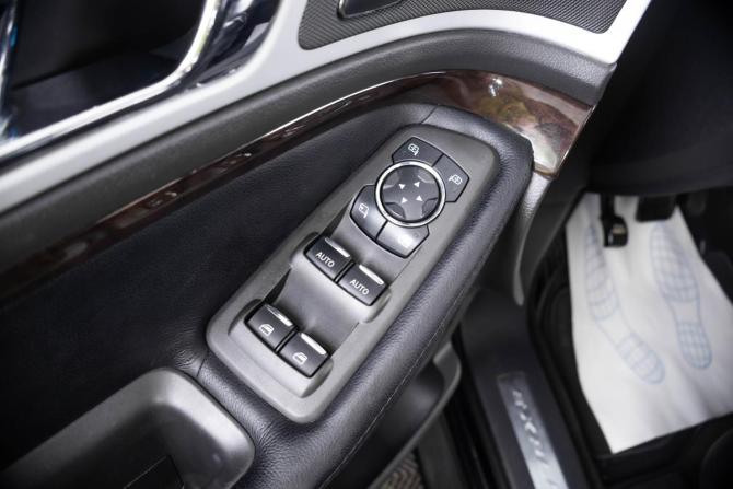 Ford Explorer V с пробегом 2011 года, цена 1 799 000 рублей, 183547 км, внедорожник, Автокод Объявления