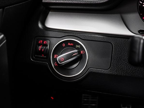 Volkswagen Passat B7 с пробегом 2011 года, цена 949 000 рублей, 197013 км, седан, Автокод Объявления