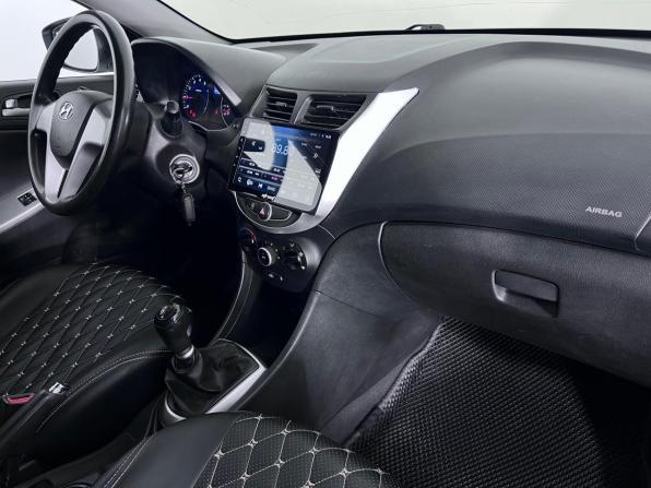 Hyundai Solaris I с пробегом 2013 года, цена 670 000 рублей, 172040 км, седан, Автокод Объявления
