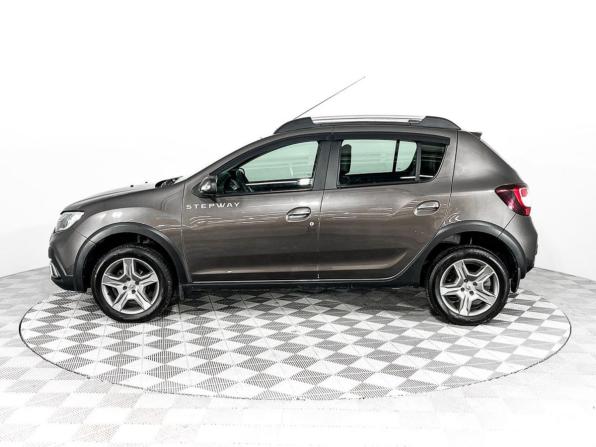 Renault Sandero II Рестайлинг с пробегом 2019 года, цена 1 205 000 рублей, 105260 км, хэтчбек, Автокод Объявления