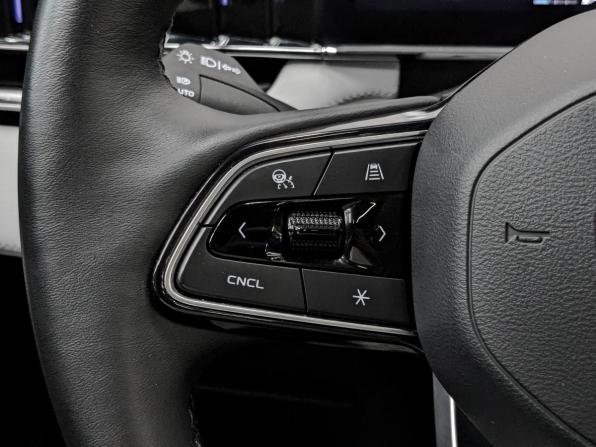 Geely Atlas II с пробегом 2024 года, цена 2 990 000 рублей, 36808 км, внедорожник, Автокод Объявления